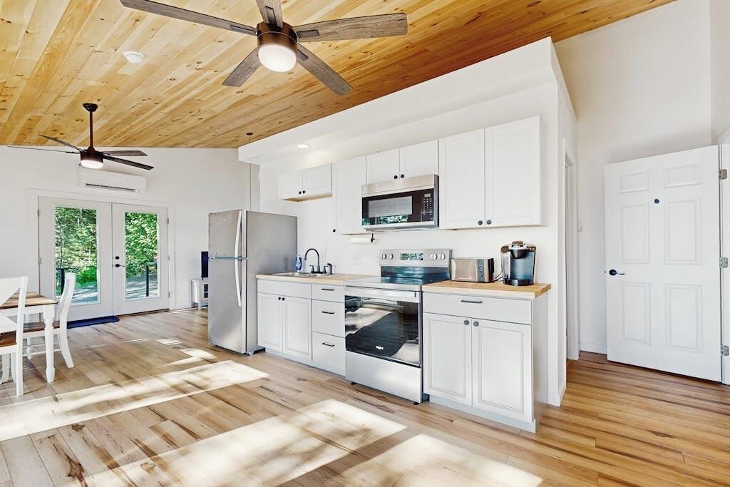 Photo of Kitchen in Sandy Point