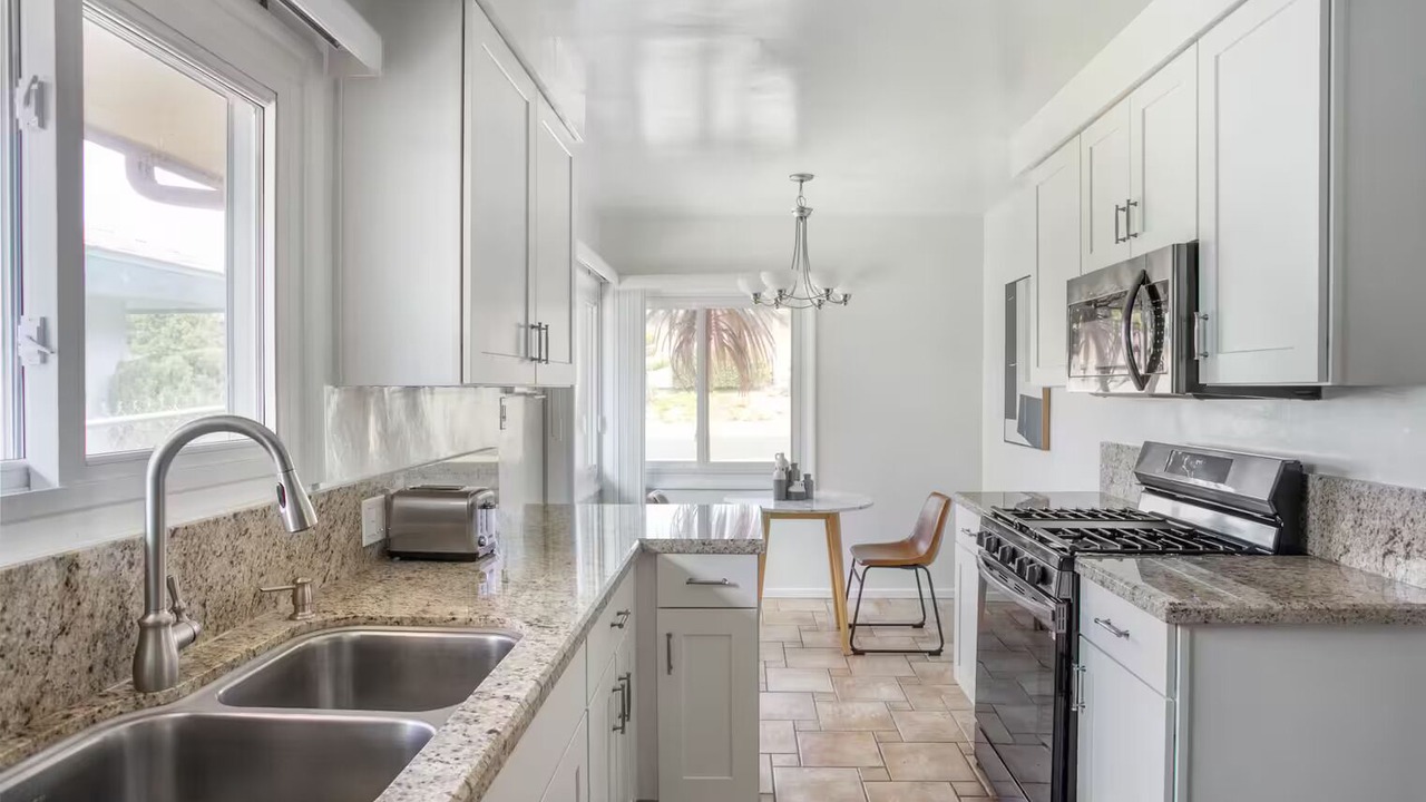 Photo of Kitchen in Ladera Heights