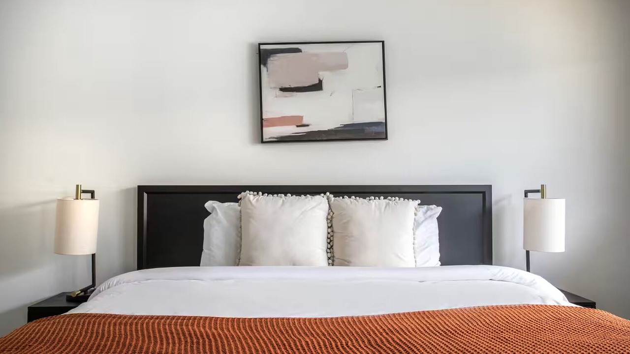 Photo of Bedroom in Ladera Heights