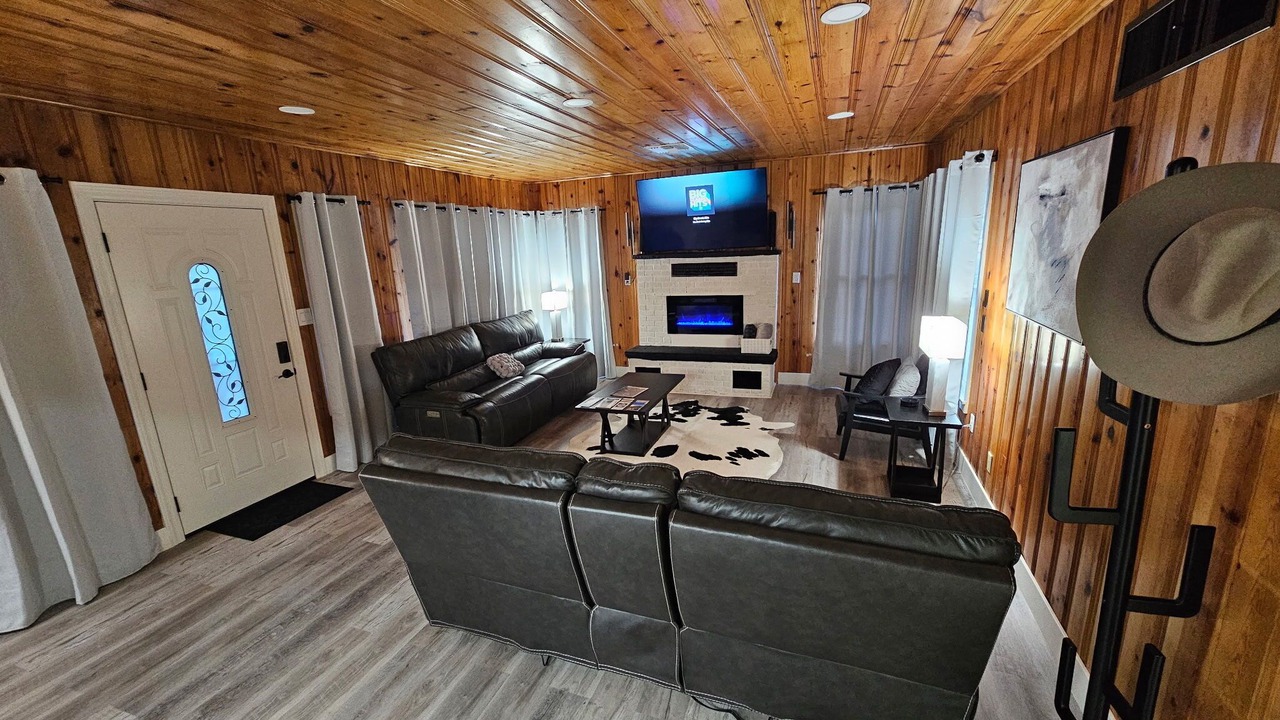 Photo of Livingroom in Morenci