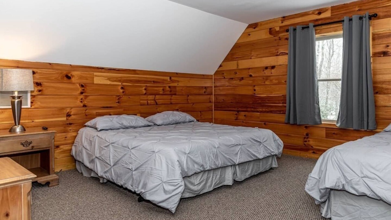 Photo of Bedroom in Briar Crest Woods