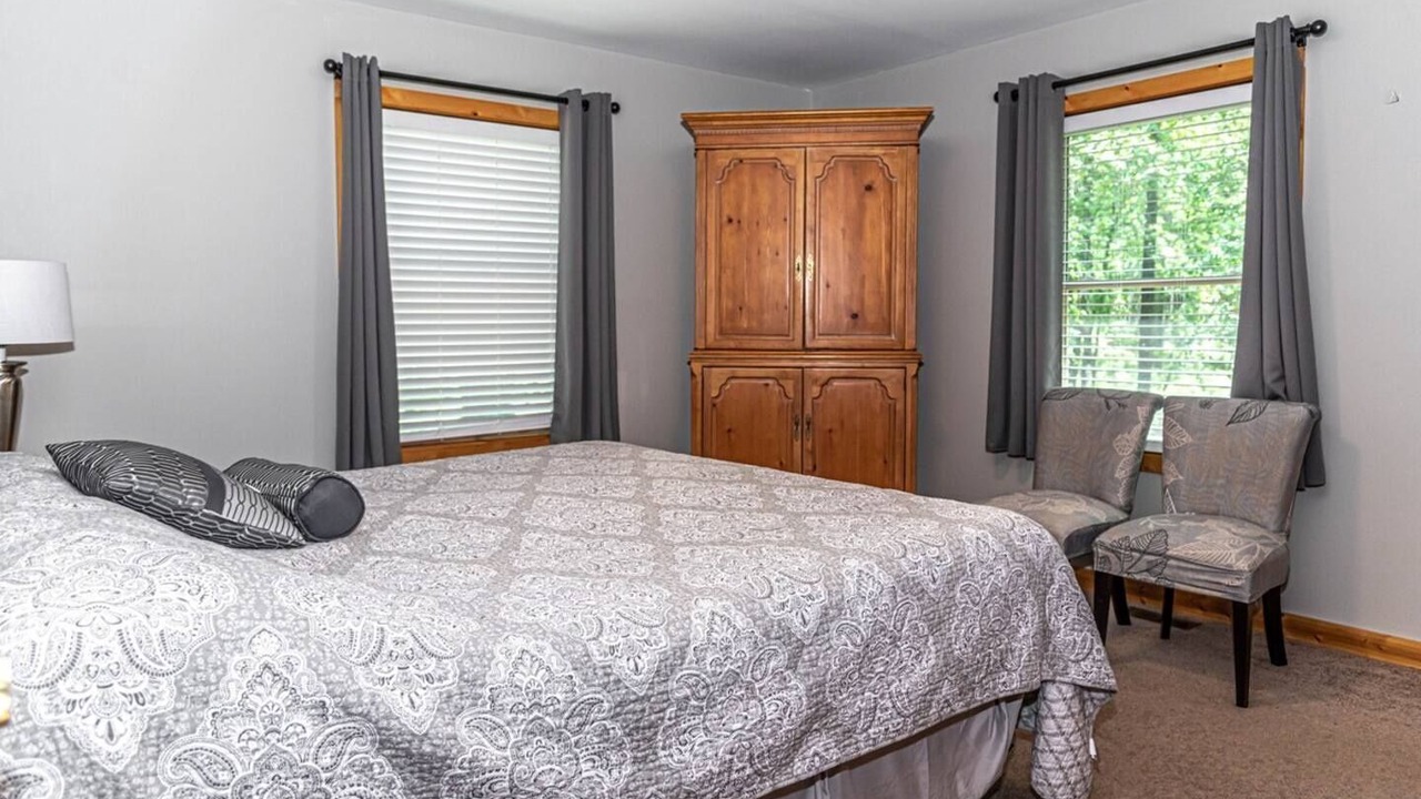 Photo of Bedroom in Briar Crest Woods