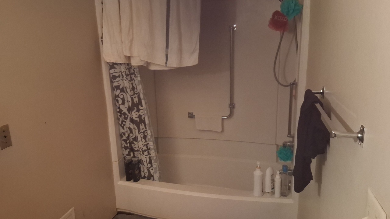 Photo of Bathroom in Sikeston