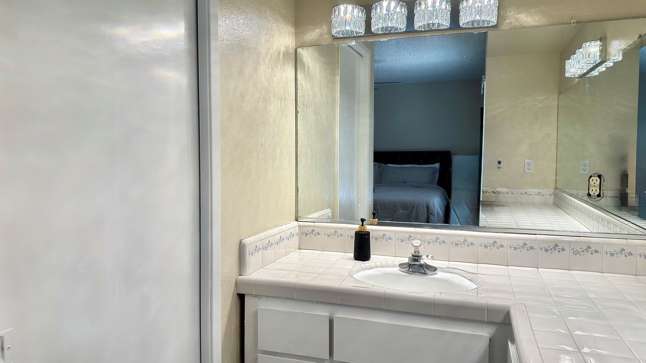 Photo of Bathroom in Hanford