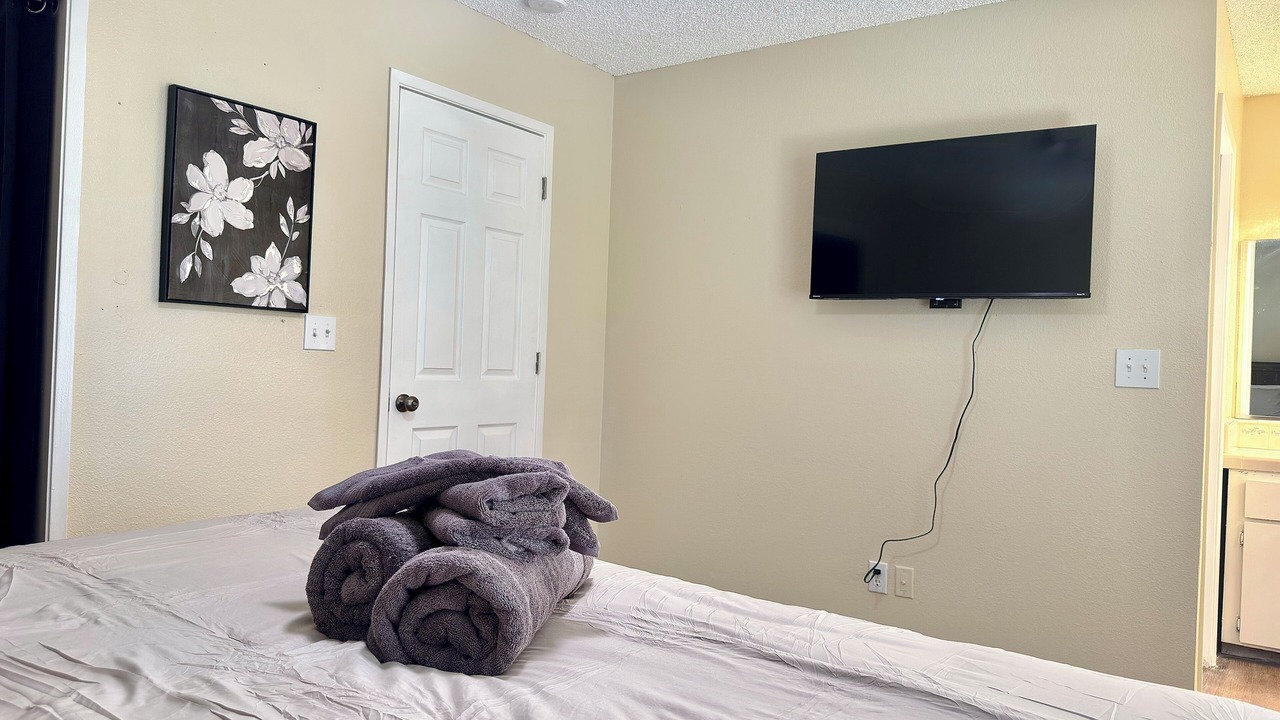Photo of Bedroom in Hanford