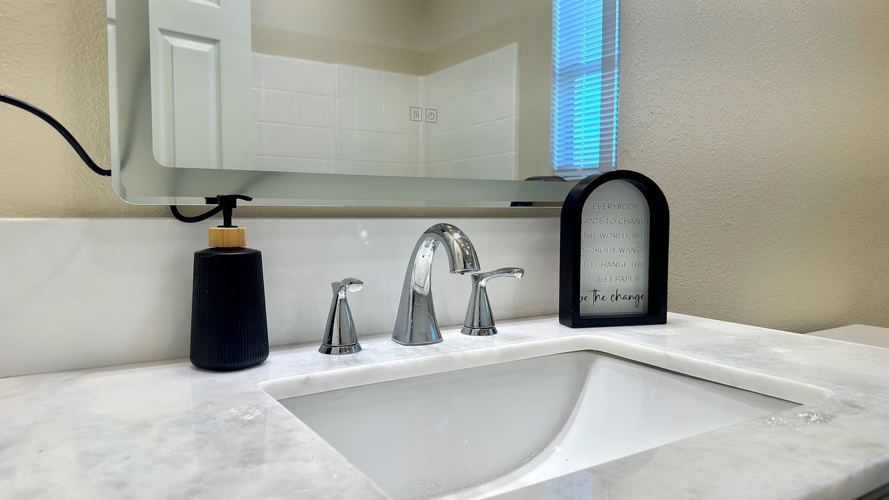 Photo of Bathroom in Hanford