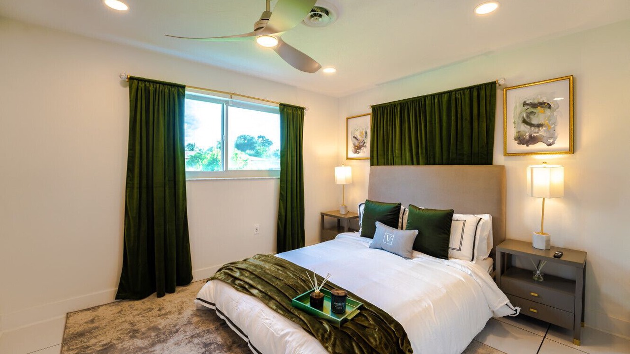 Photo of Bedroom in Pembroke Pines