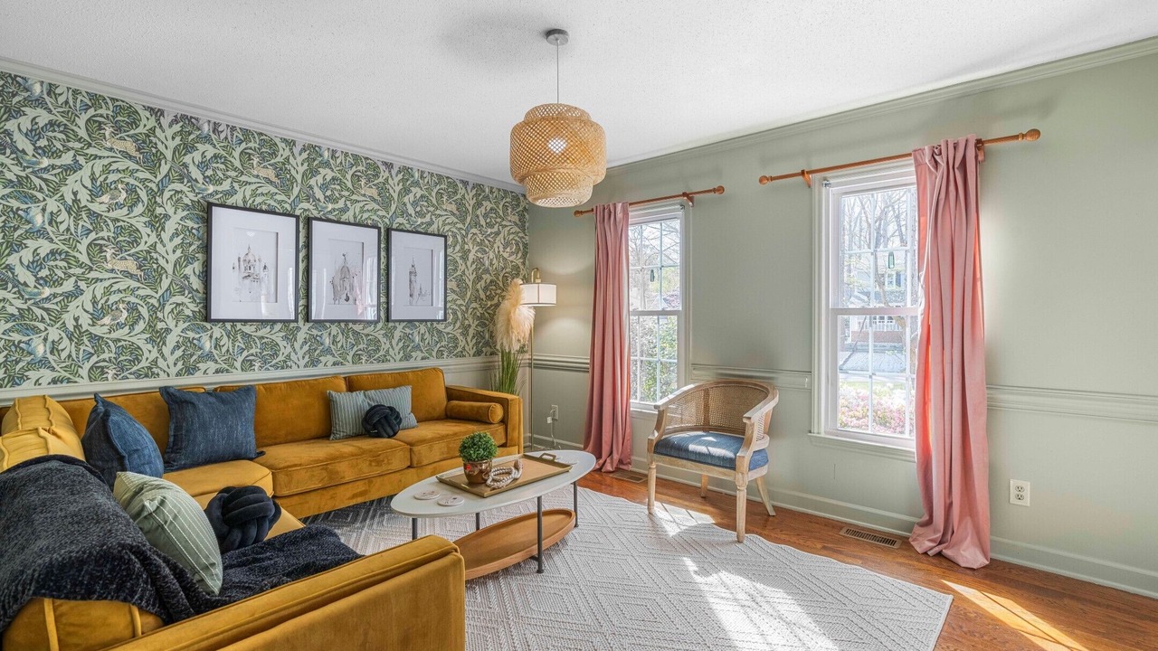 Photo of Livingroom in Southwest Raleigh