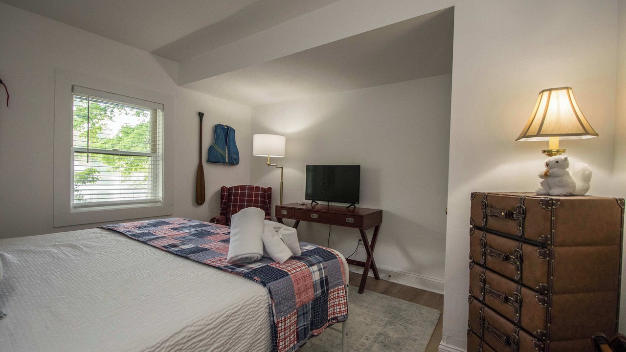 Photo of Bedroom in Flat Rock