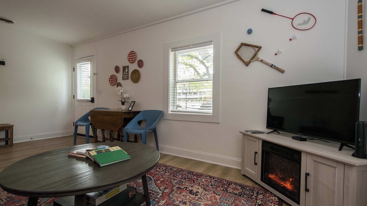 Photo of Livingroom in Flat Rock