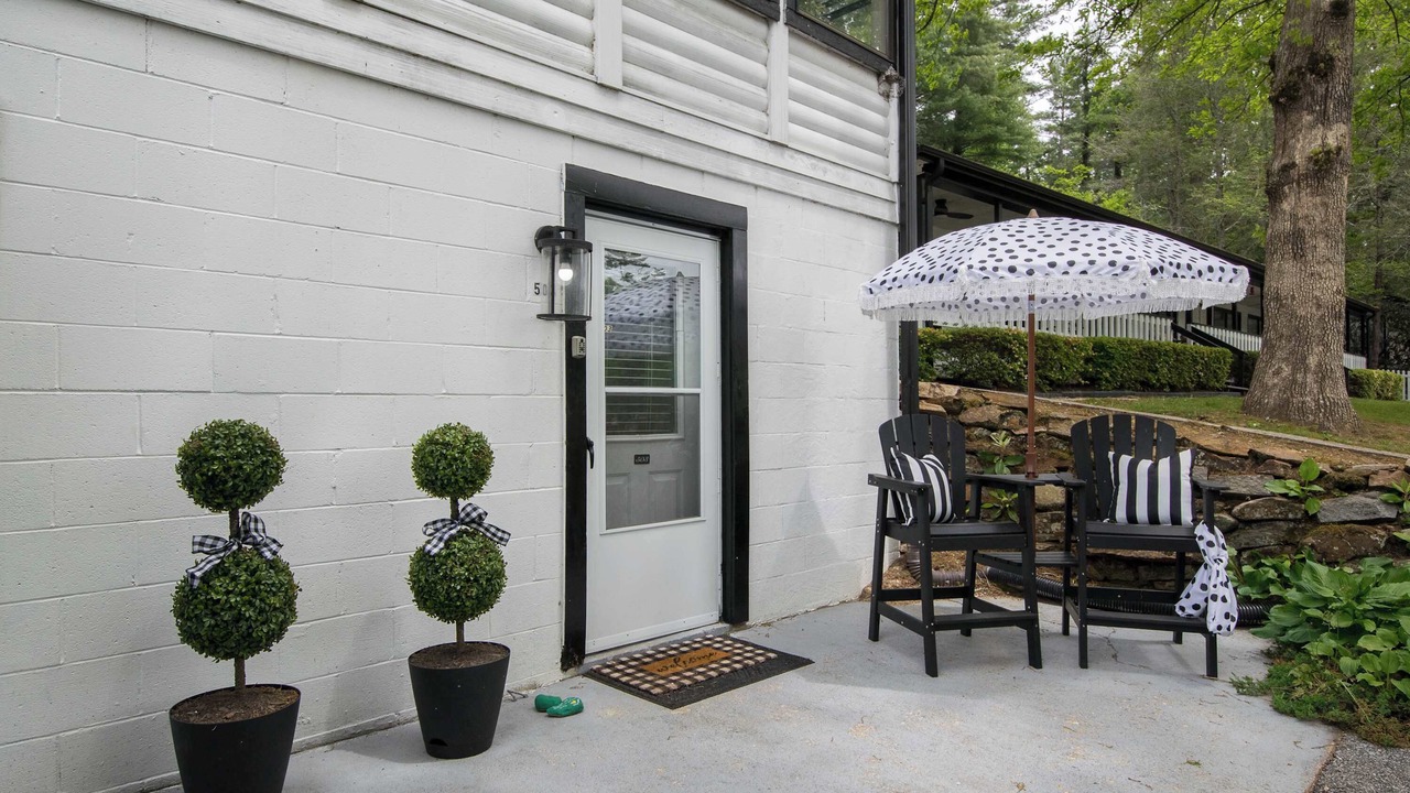 Photo of Patio Balcony in Flat Rock