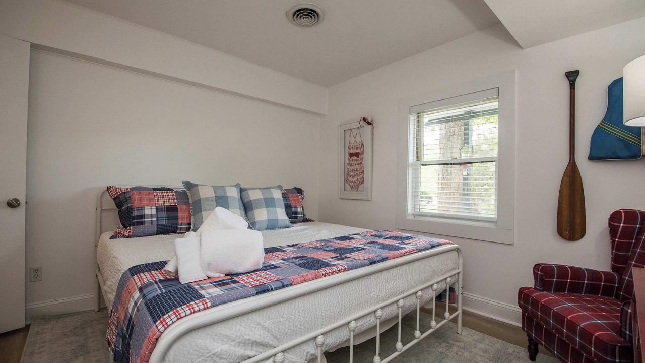 Photo of Bedroom in Flat Rock
