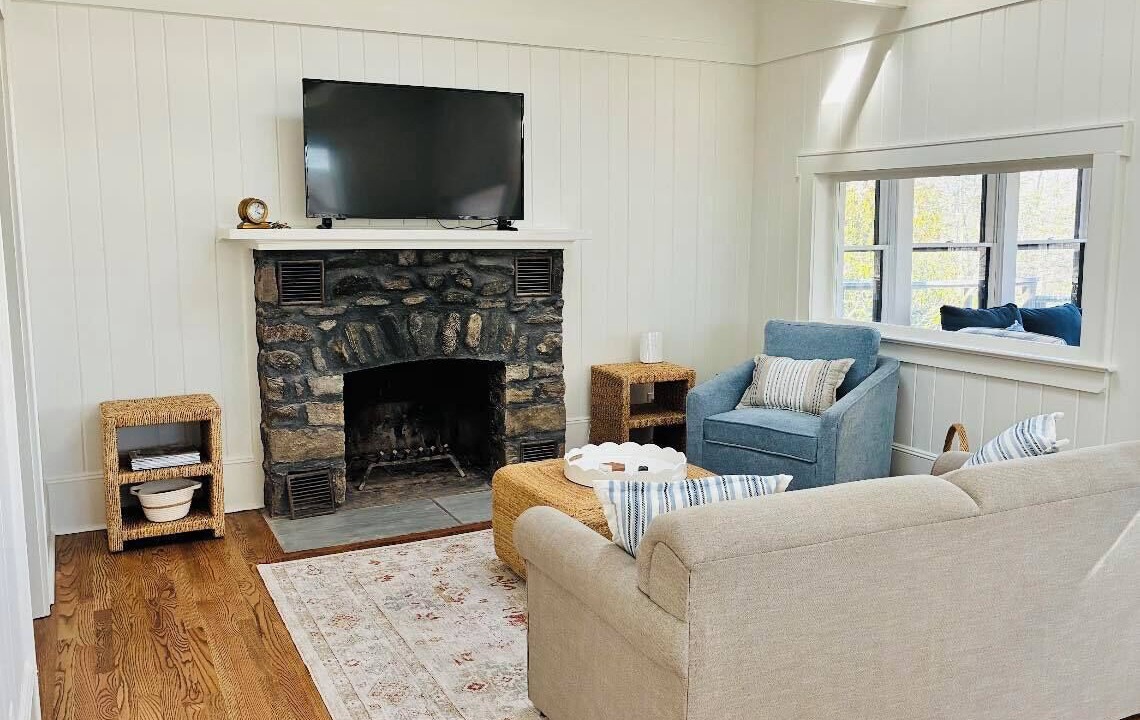 Photo of Livingroom in Bethlehem Village