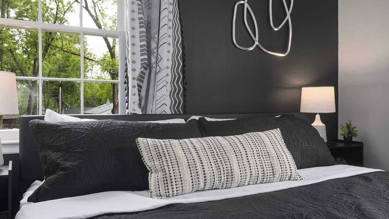 Photo of Bedroom in Lee's Summit