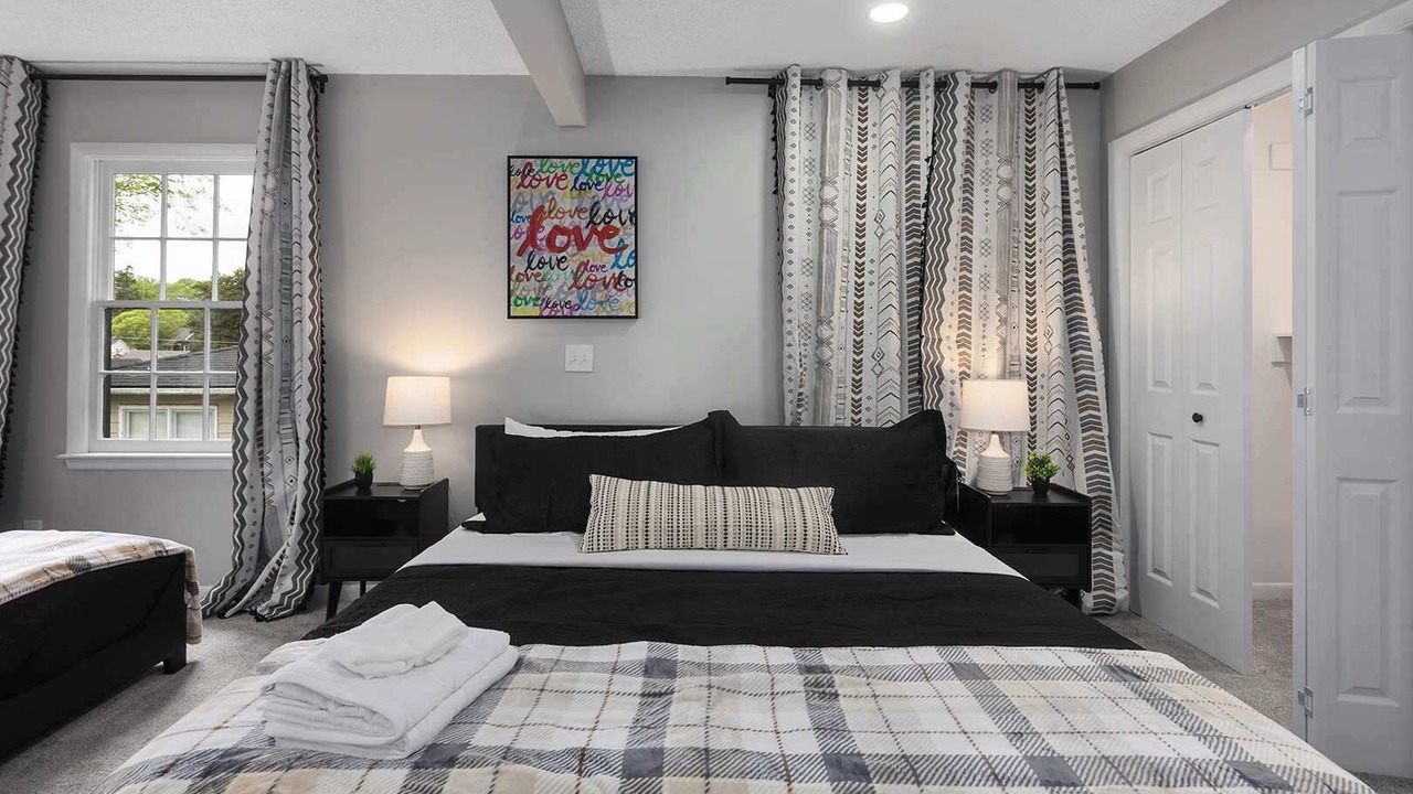 Photo of Bedroom in Lee's Summit