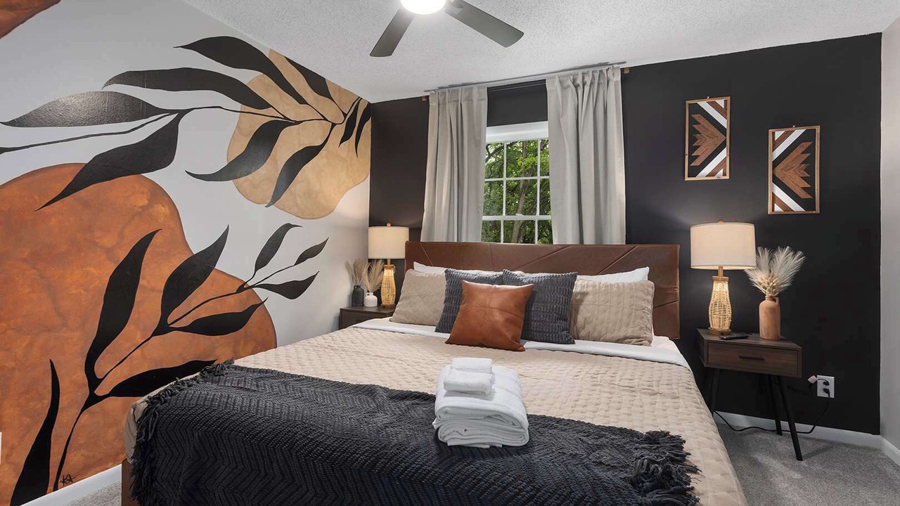Photo of Bedroom in Lee's Summit