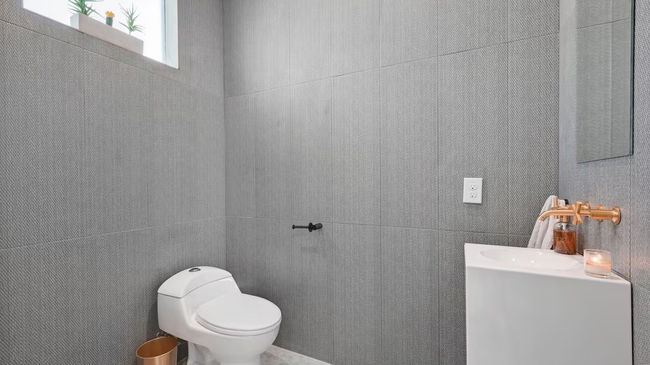 Photo of Bathroom in Chestnut