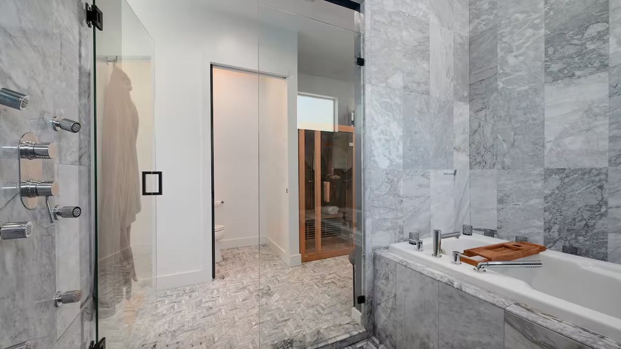 Photo of Bathroom in Chestnut