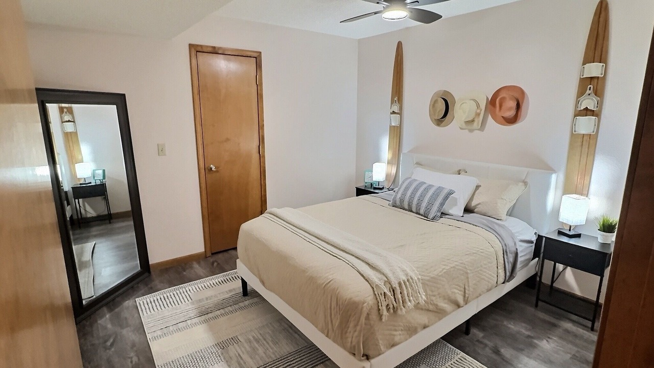 Photo of Bedroom in Camdenton