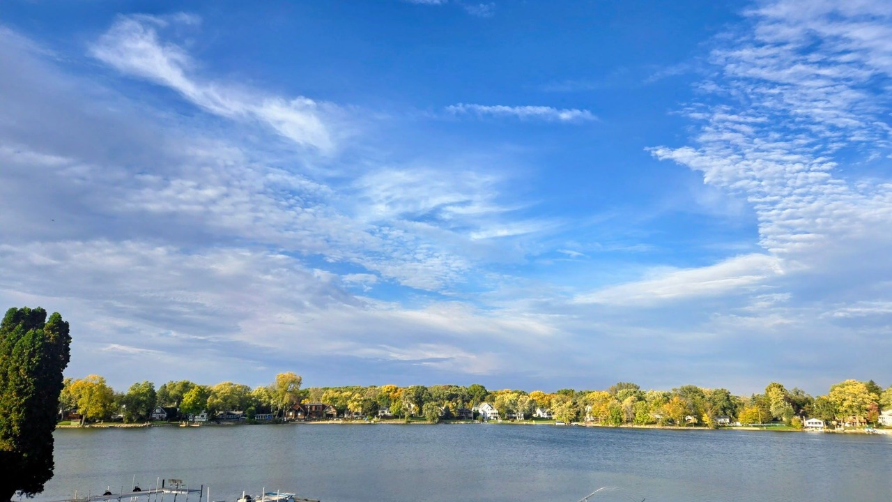 Photo of Others in Lake Shangrila