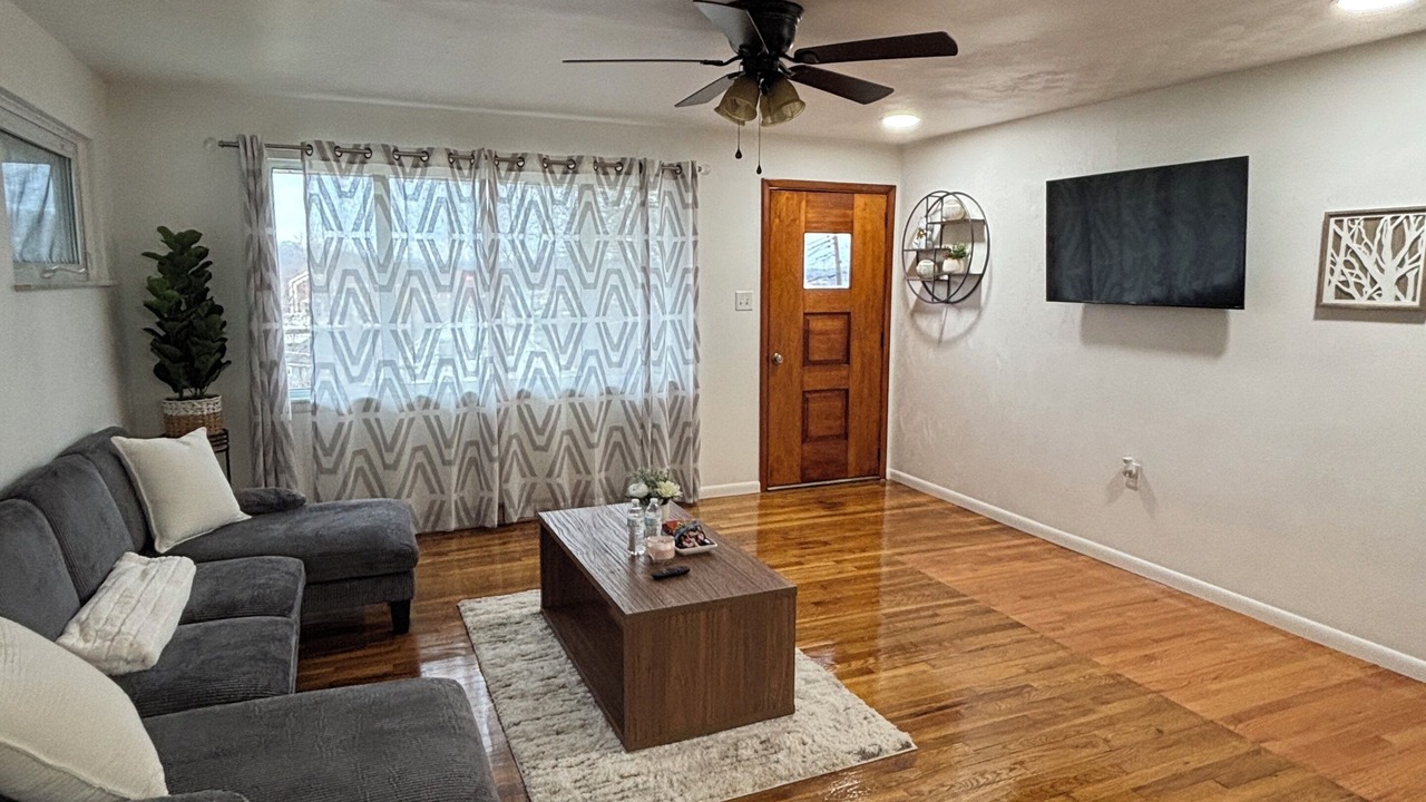 Photo of Livingroom in Altoona