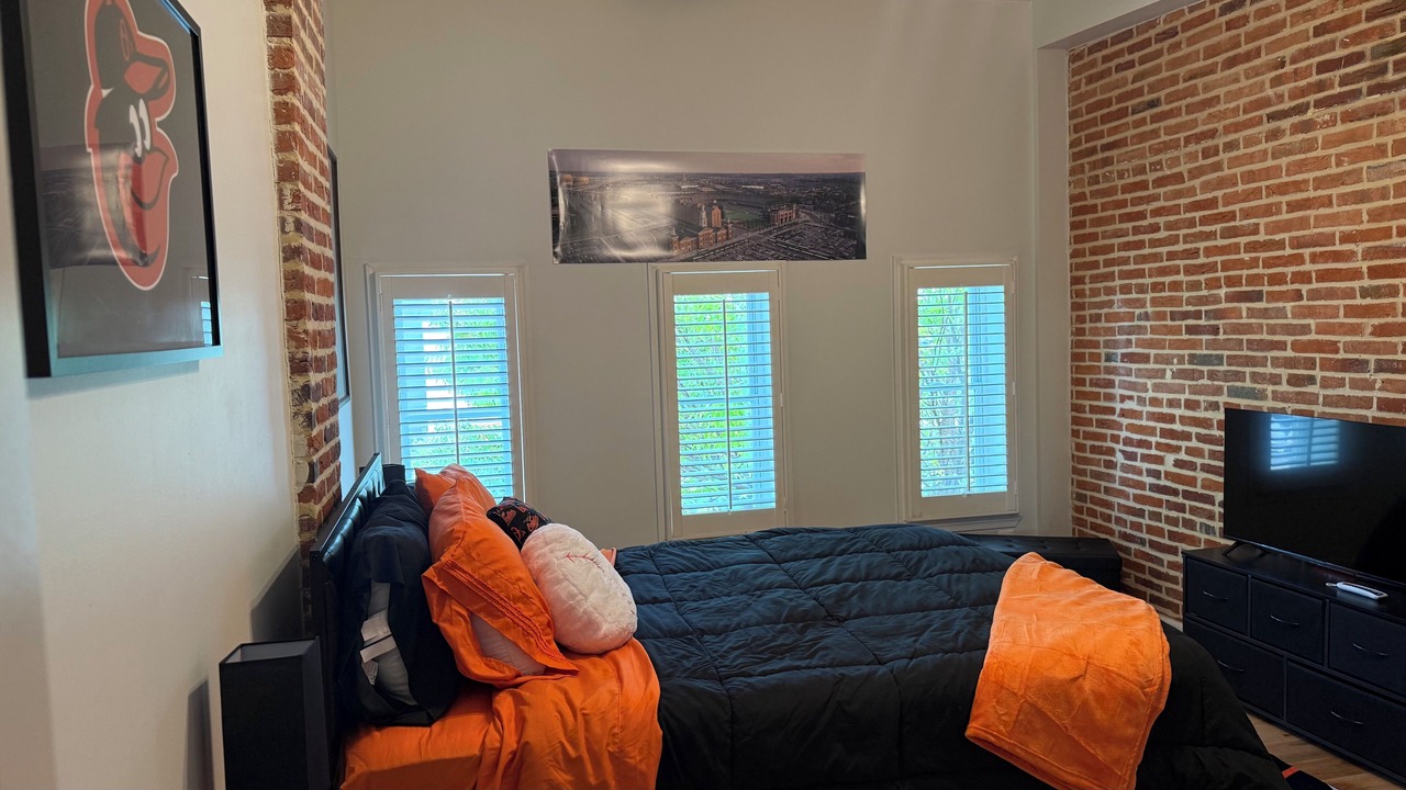 Photo of Bedroom in Downtown Baltimore