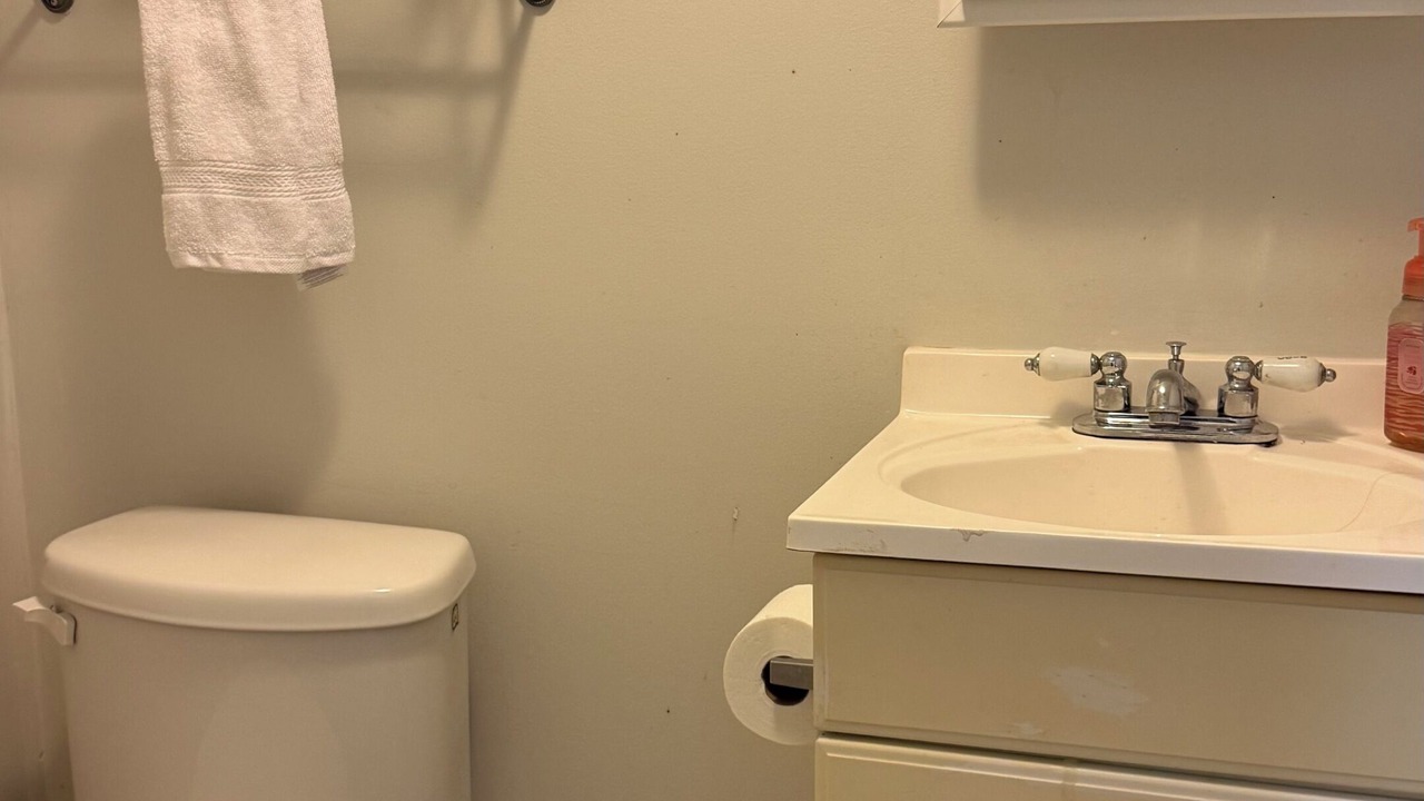 Photo of Bathroom in Downtown Baltimore