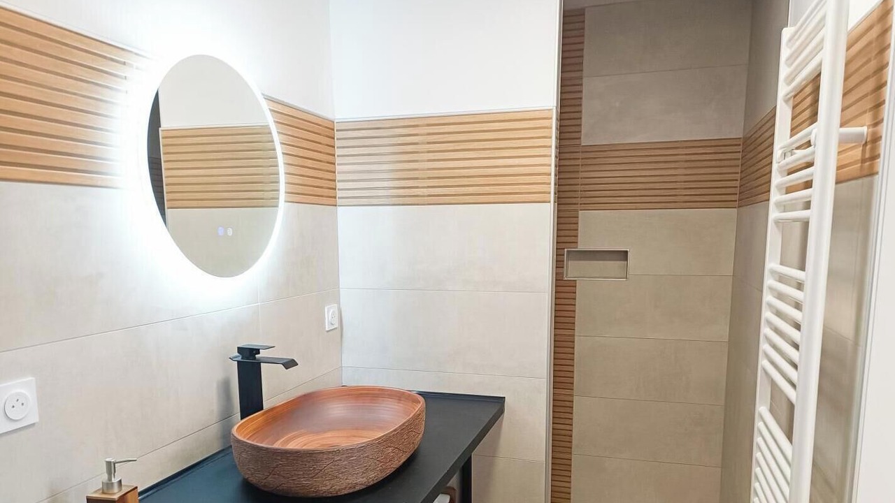 Photo of Bathroom in Degagnac