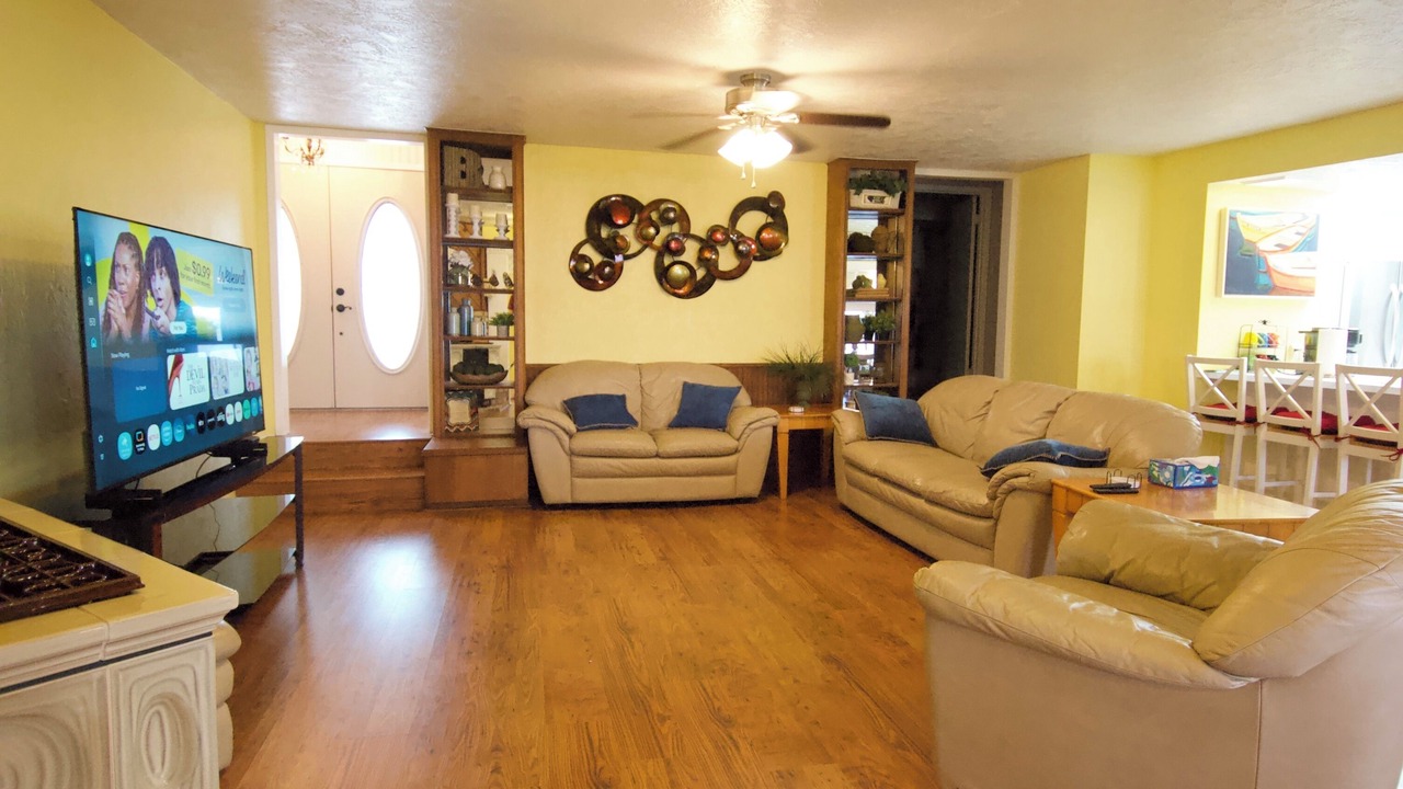 Photo of Livingroom in Trinity