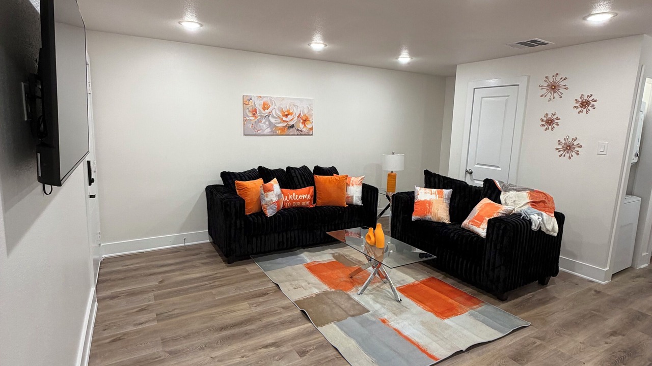 Photo of Livingroom in Old East Dallas