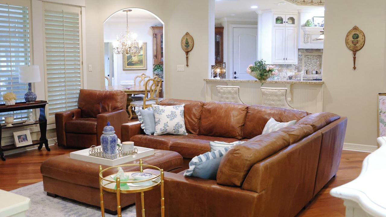 Photo of Livingroom in Williams Creek