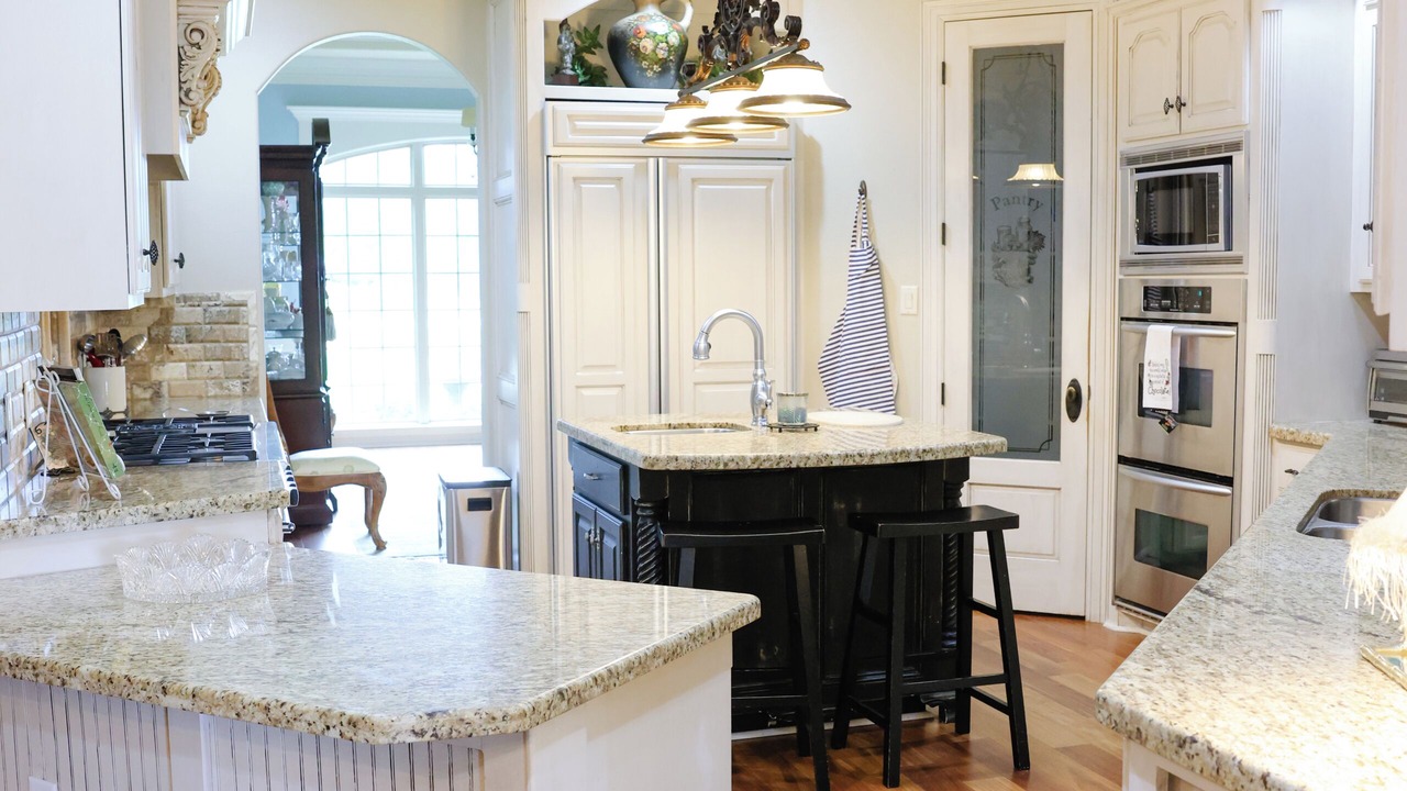 Photo of Kitchen in Williams Creek