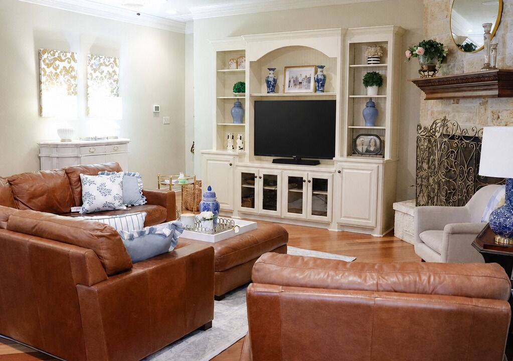 Photo of Livingroom in Williams Creek