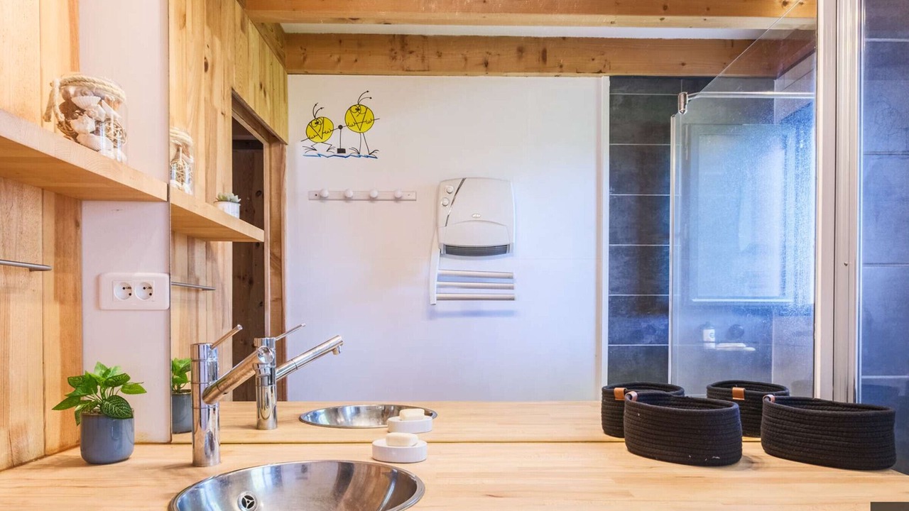 Photo of Bathroom in Gastes