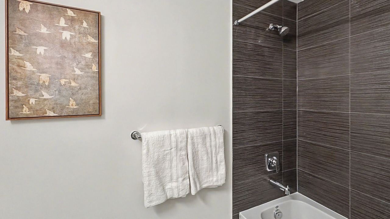 Photo of Bathroom in Hurontario