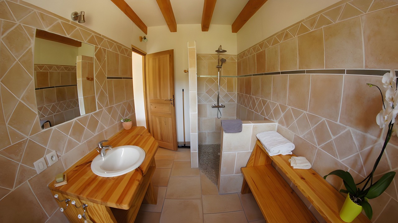 Photo of Bathroom in Saint-Jean-de-Fos