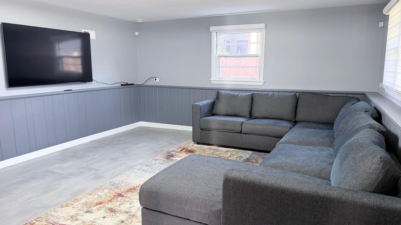 Photo of Livingroom in Bensenville