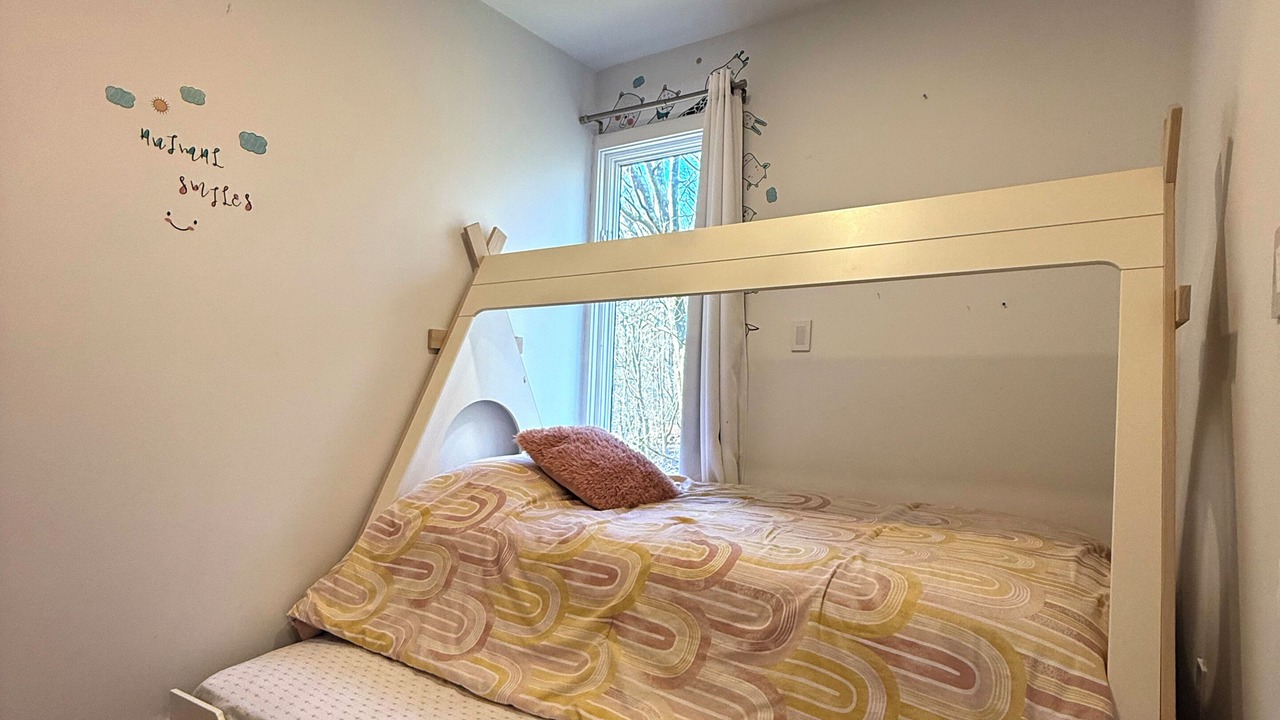 Photo of Bedroom in Ithaca