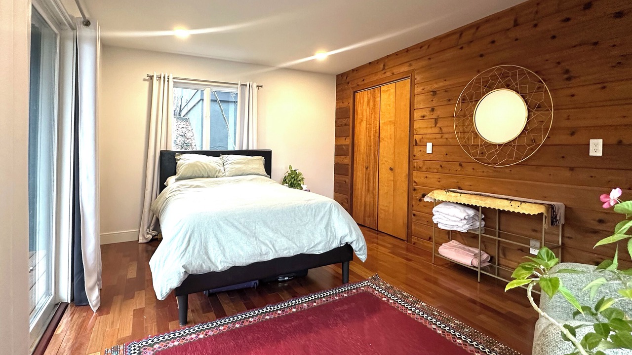 Photo of Bedroom in Ithaca