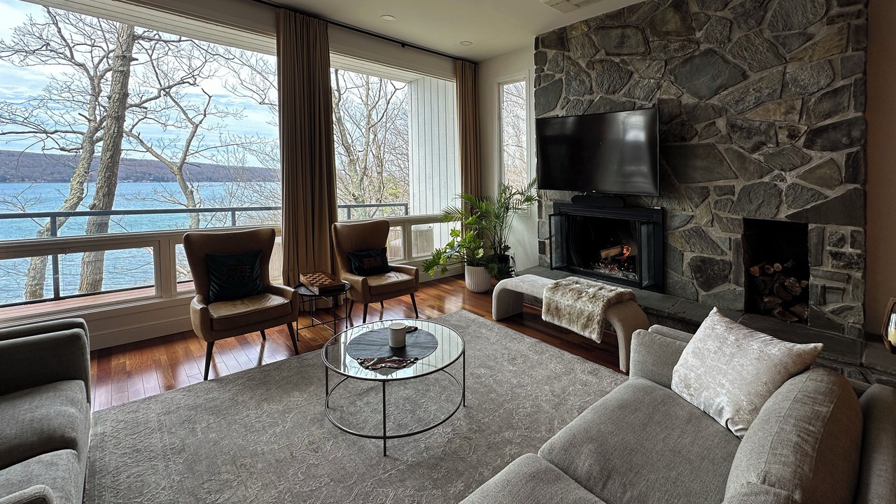 Photo of Livingroom in Ithaca