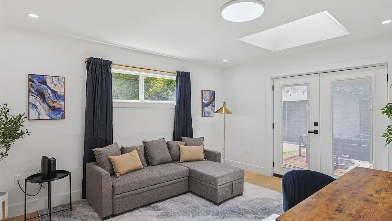 Photo of Livingroom in Northeast Dallas