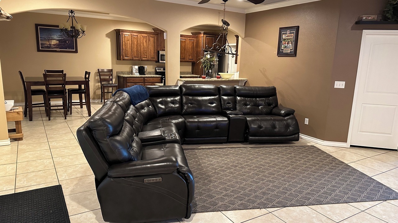 Photo of Livingroom in Midland