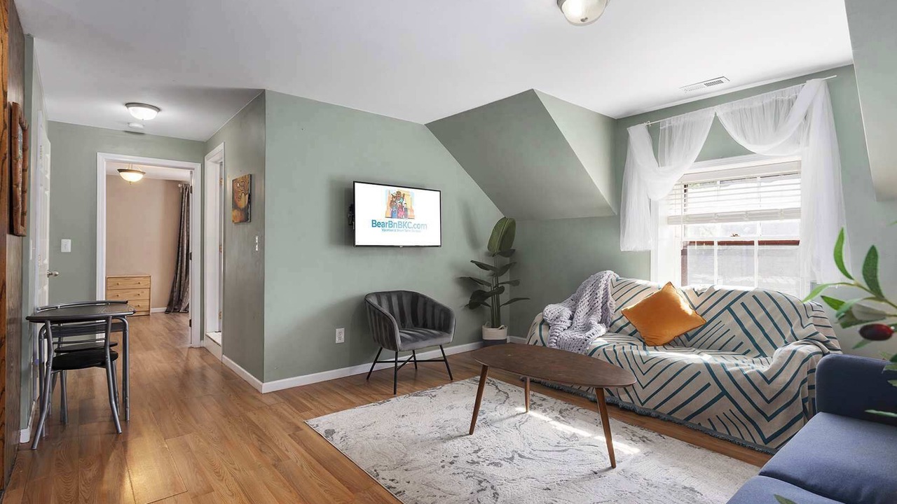 Photo of Livingroom in Hanover Place