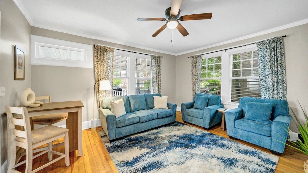Photo of Livingroom in Earlewood