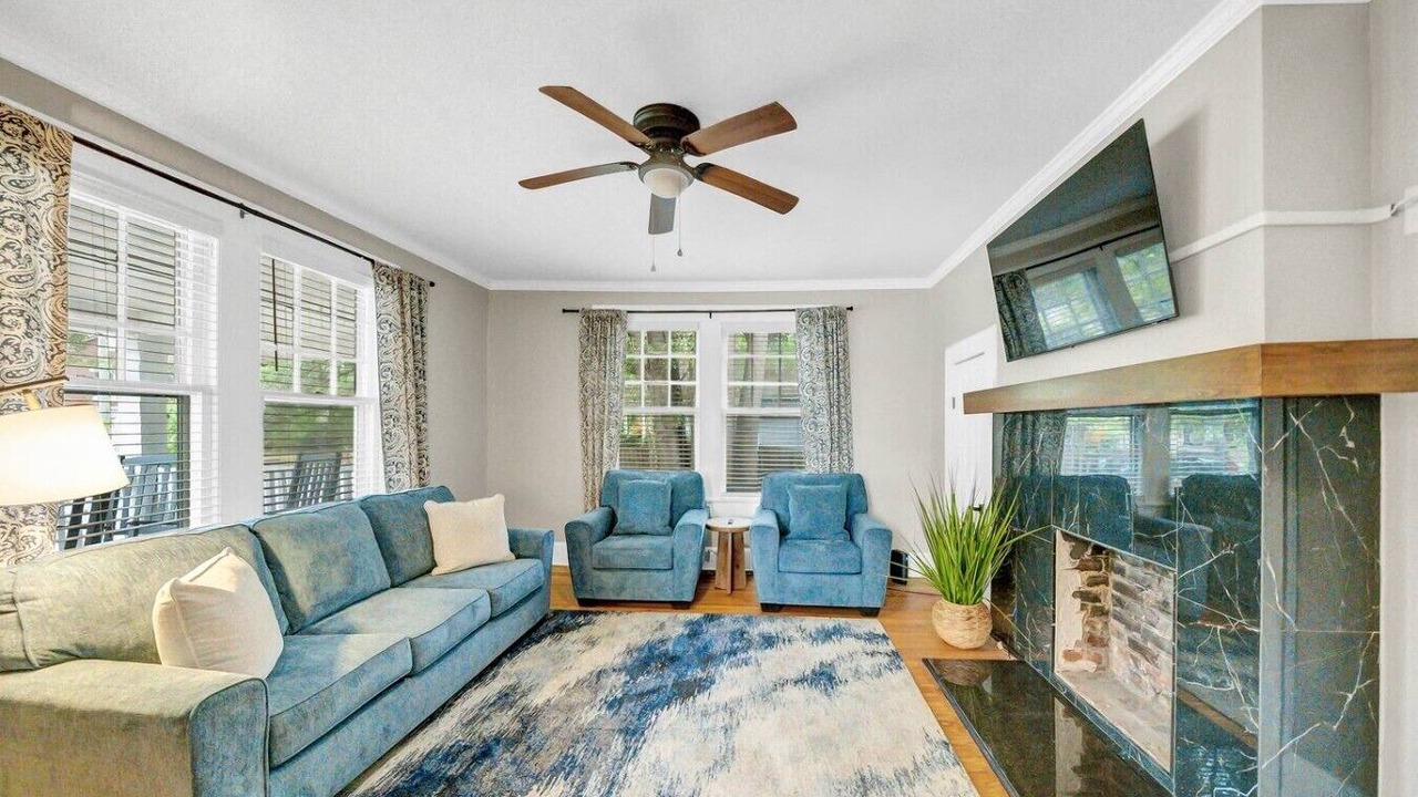 Photo of Livingroom in Earlewood