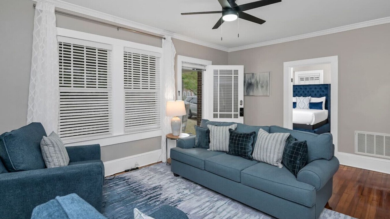 Photo of Livingroom in Earlewood