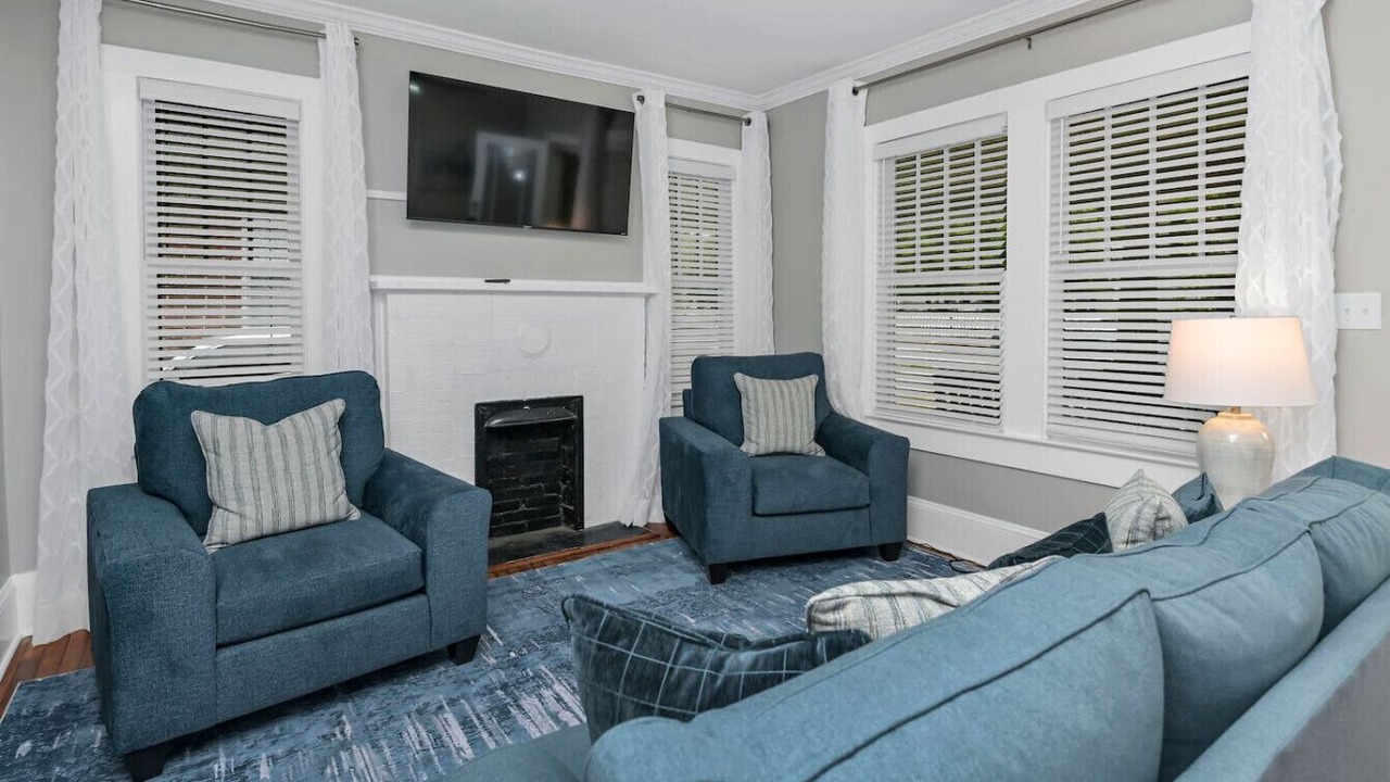 Photo of Livingroom in Earlewood