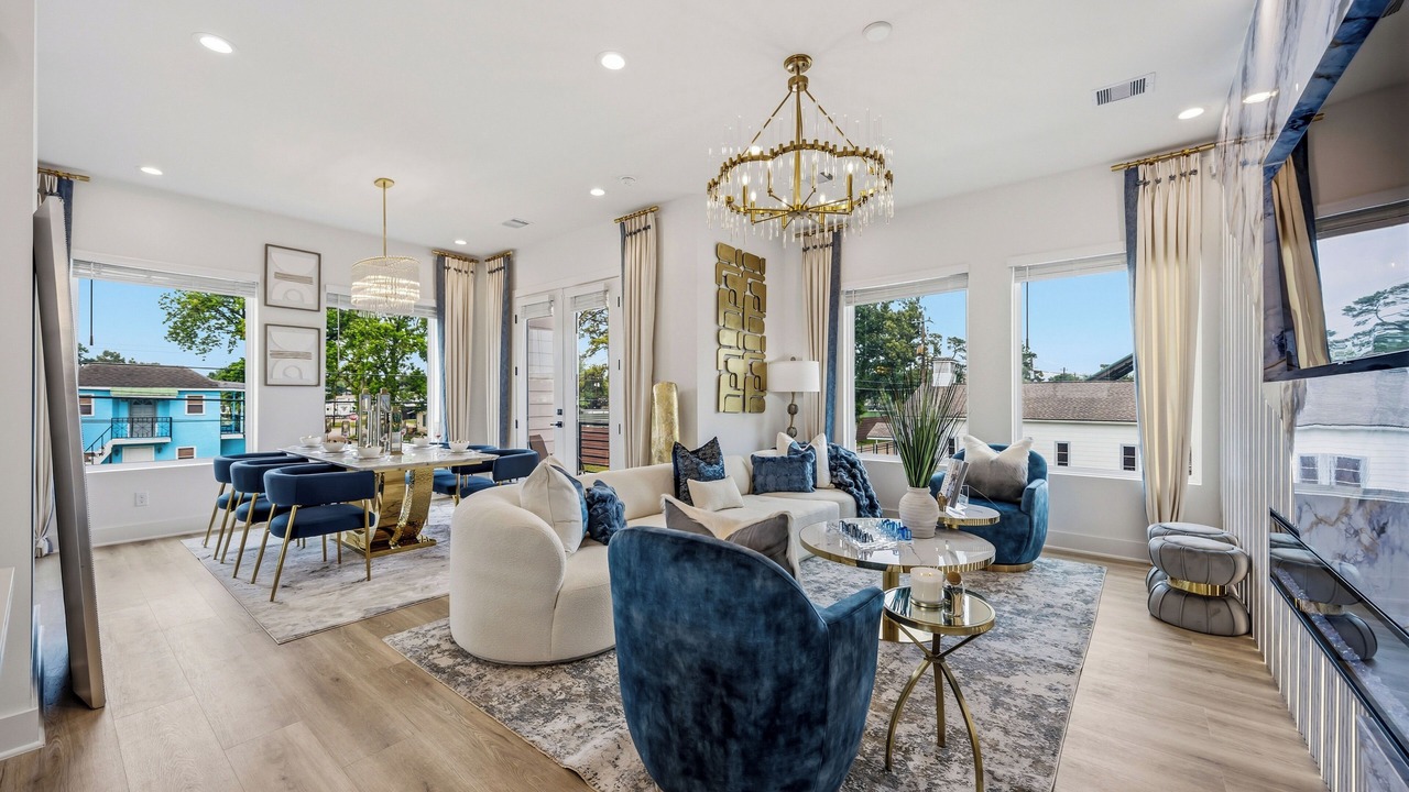 Photo of Livingroom in Garden Oaks