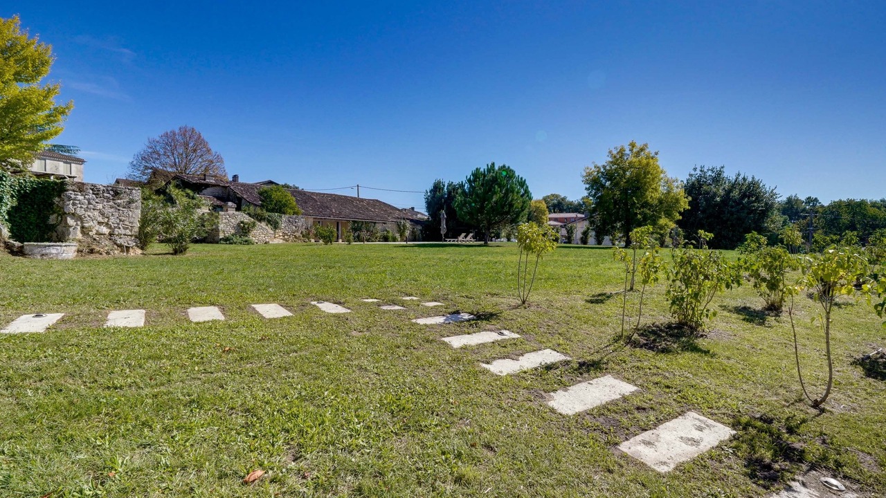 Photo of Outdoor in Verac