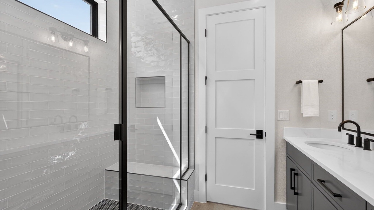 Photo of Bathroom in Kingsland